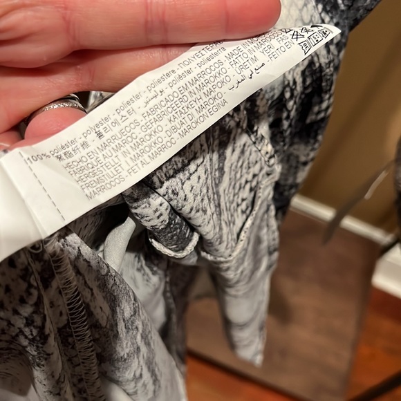 ZARA Snake Print Longsleeve Dress, NWT - Picture 6 of 6